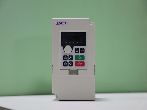 艾克特AT100变频器