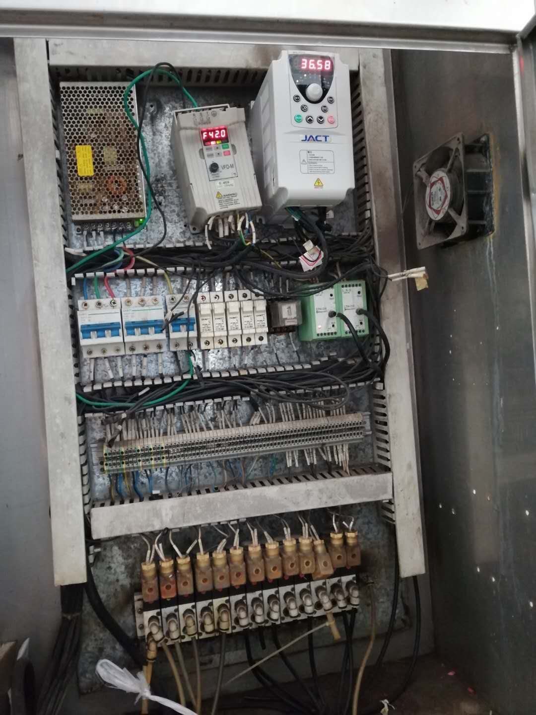 变频器控制柜设计安装