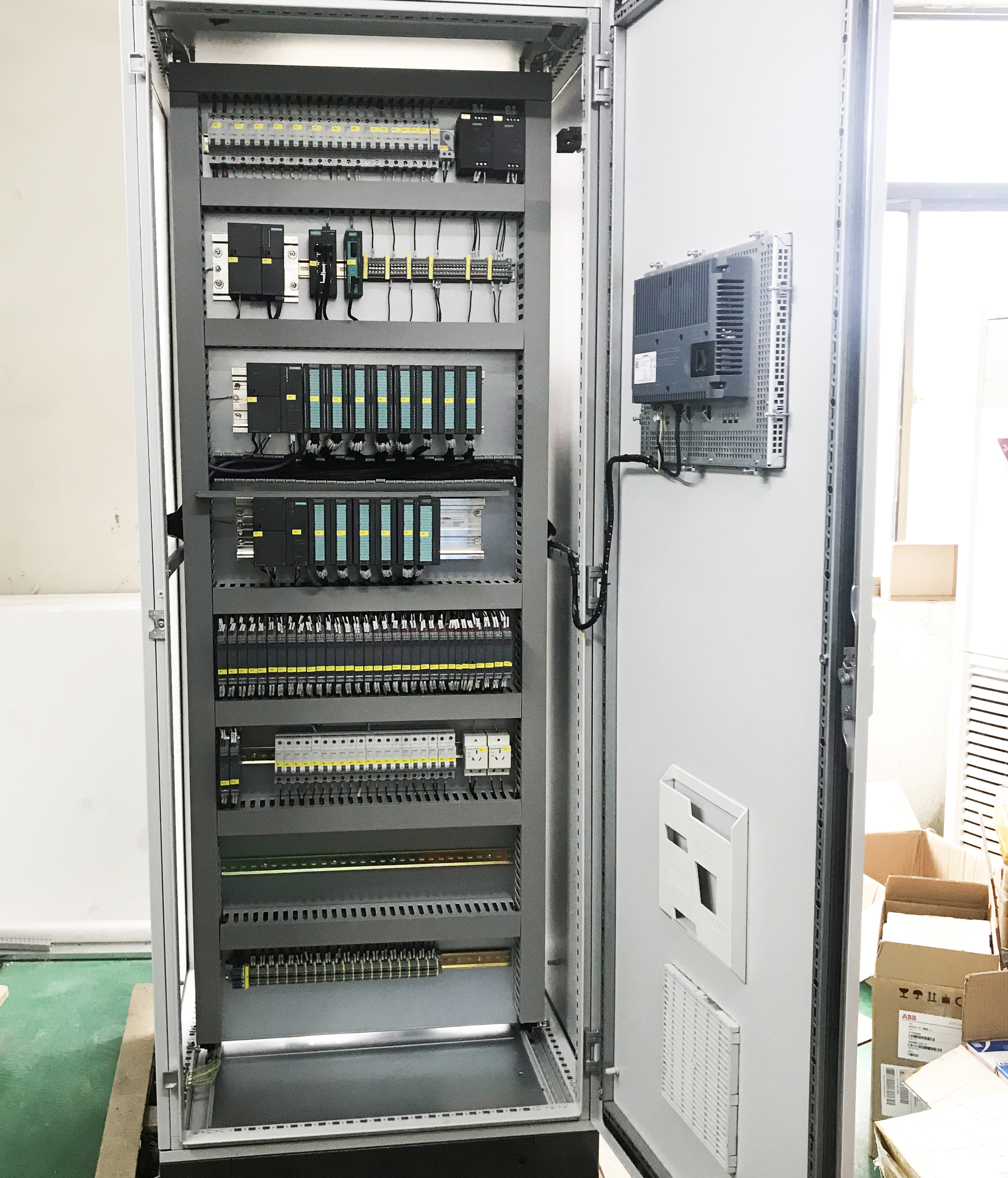 PLC控制柜